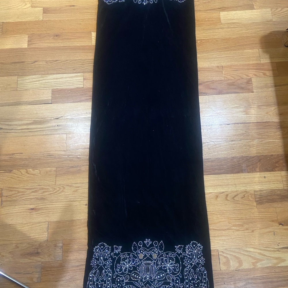 BNWT Black velvet beaded scarf The Met - Picture 4 of 4
